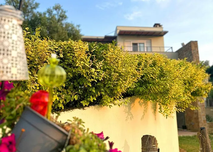 Sunrise Villa *